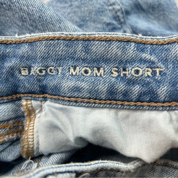 American Eagle Shorts Womens 0 Baggy Mom Short Holes Distressed Denim Cut Offs - Picture 3 of 4